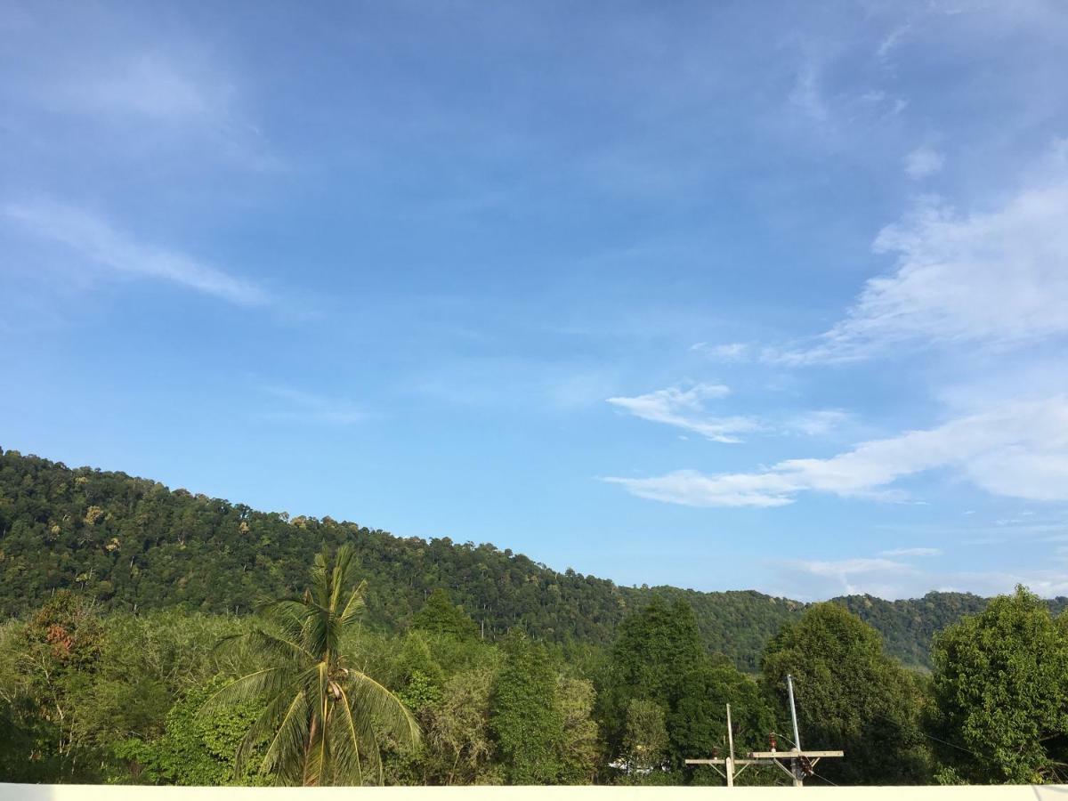 Phra Ae Apartments Ko Lanta Buitenkant foto
